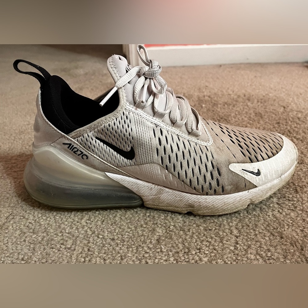 Nike Air270